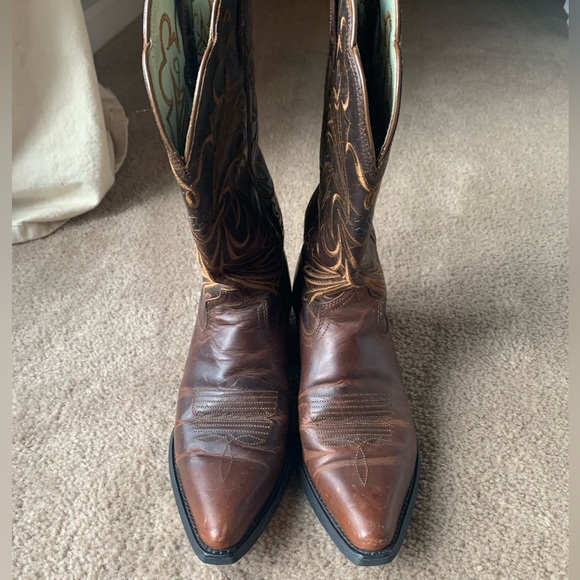 ARIAT cowboy boots size 6 - Picture 2 of 6